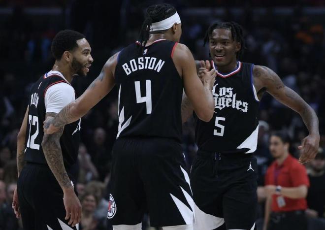 这一幕，值得反复回看（这一幕，值得一看再看）