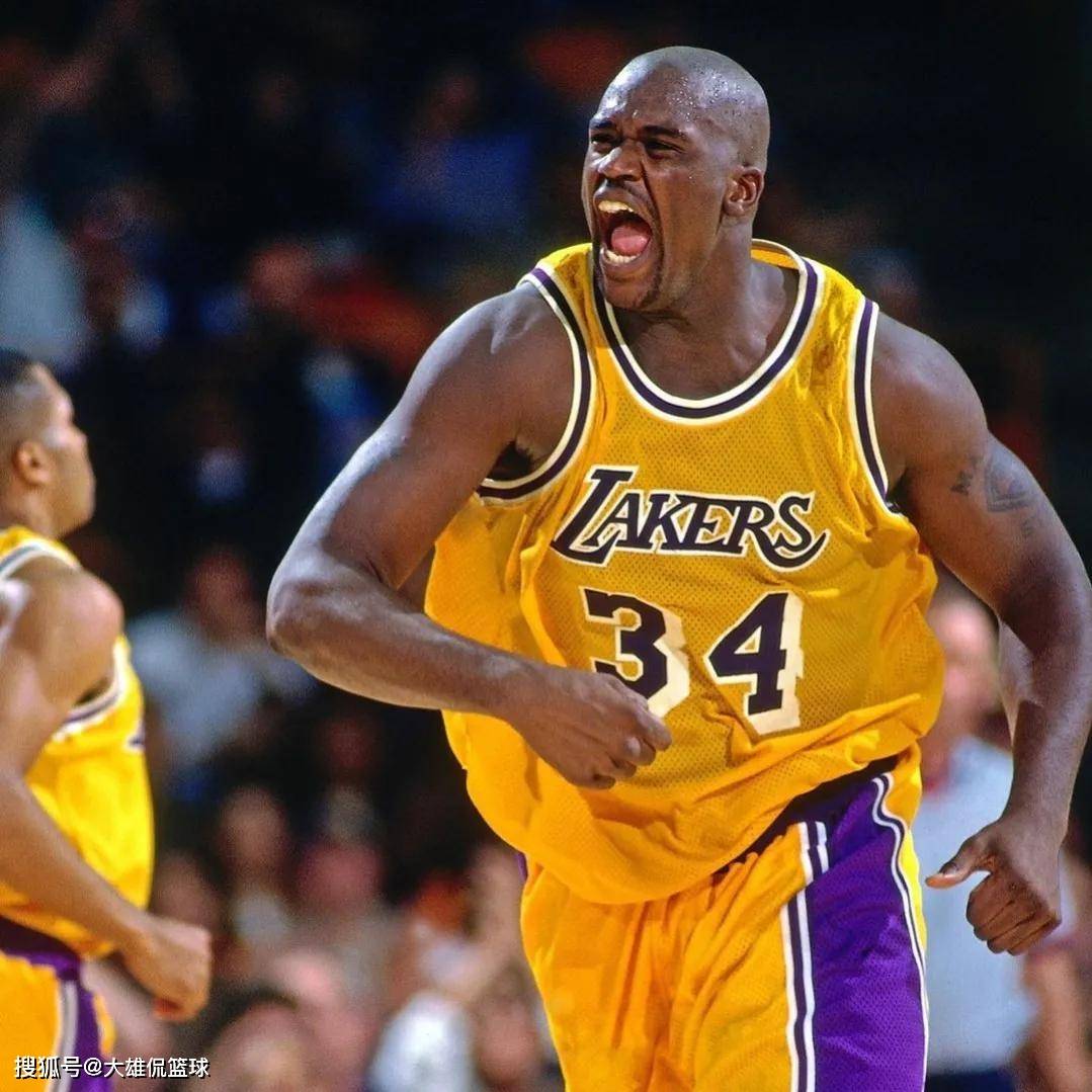 卡卡：对世界杯最美好的回忆是触碰奖杯；很期待新的赛制（卡卡：世界杯最难忘的瞬间是触碰大力神杯，期待新赛制）