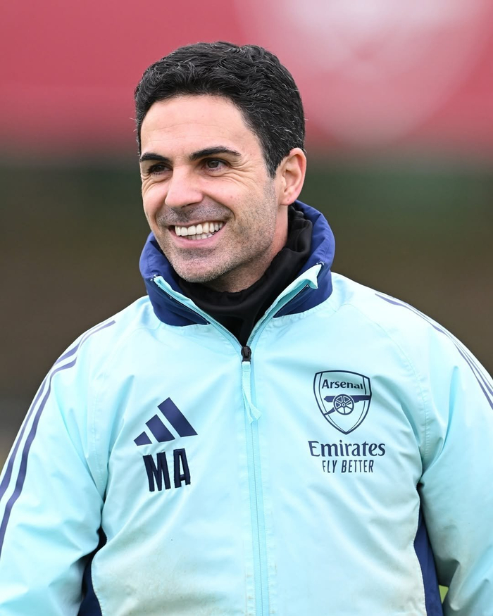 中超比赛亮点：上海申花绝杀山东泰山,（中超焦点战：上海申花补时绝杀山东泰山）