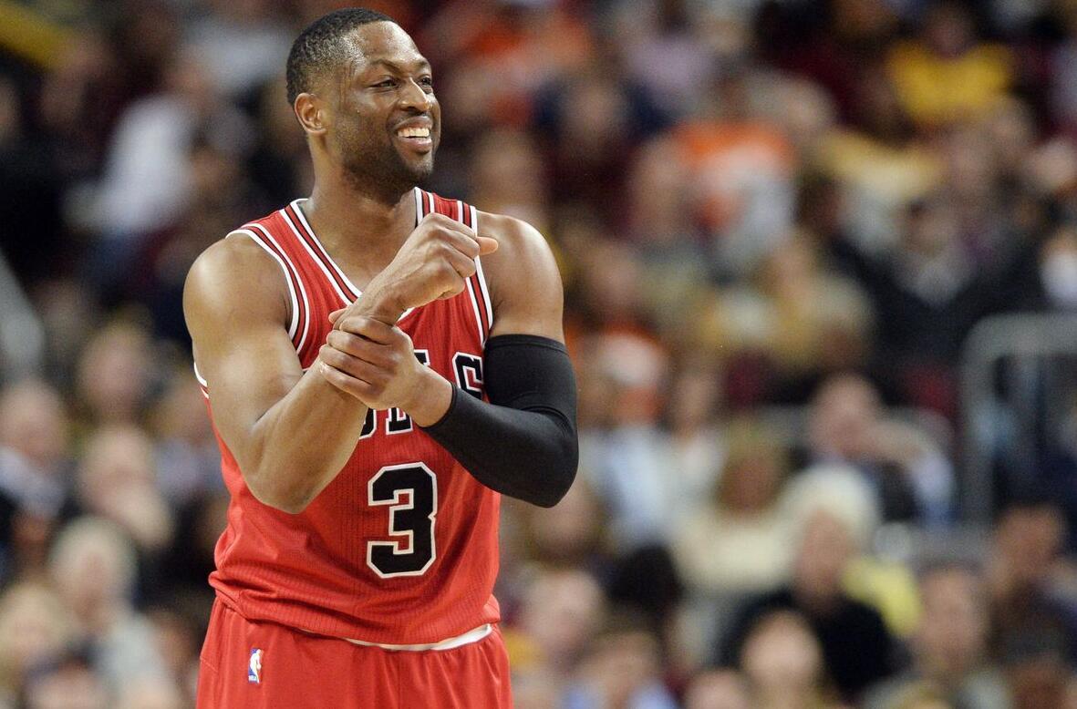 中超历年冠军回顾：深圳健力宝夺元年冠军，海港完成三连冠（回望中超冠军史：元年深圳健力宝称王，海港成就三连霸）