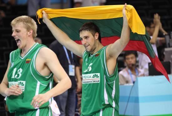 斯洛特：我没说过不会找萨拉赫谈；近三场联赛我们已经有改变（斯洛特澄清：从未排除与萨拉赫沟通，近三轮联赛已出现变化）