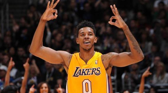 萨内蒂：批评劳塔罗？荒谬，他已经排在国米历史射手榜前五（萨内蒂：质疑劳塔罗毫无道理，他已跻身国米历史射手前五）
