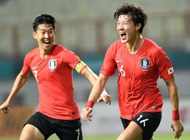 伊戈达罗内线爆发，勇士队占据比赛主动权（伊戈达罗内线发威，勇士掌控比赛主动权）