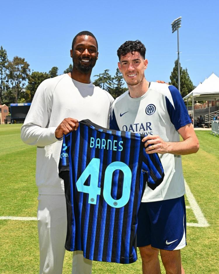 德天空：多特高层想和布兰特续约，但球员得接受降薪（德媒：多特高层欲与布兰特续约，前提是球员接受降薪）