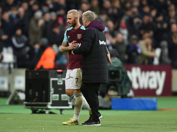 克罗斯评历史最佳11人：C罗左边锋，梅西前腰，马尔蒂尼入选（克罗斯评选史上最佳十一人：C罗出任左边锋，梅西司职前腰，马尔蒂尼在列）