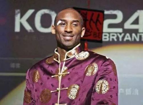 2025／26赛季英超：阿斯顿维拉VS阿森纳！英超第三大战英超榜首球队（2025／26英超：阿斯顿维拉迎战阿森纳，第3名挑战领头羊！）